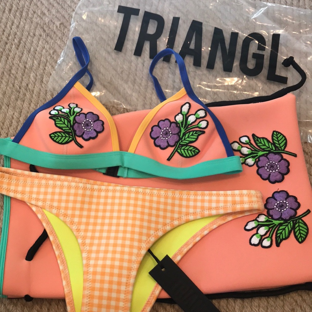 Triangl Bikini w/ Neoprene Bag